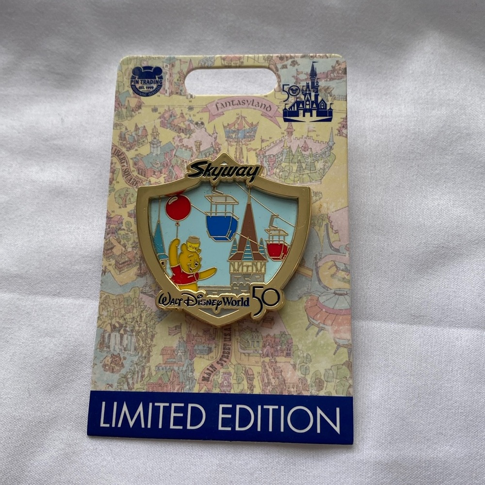 Disney Skyway Winne the Poo Pin